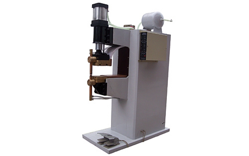 點(diǎn)焊機(jī)的工作原理是什么？