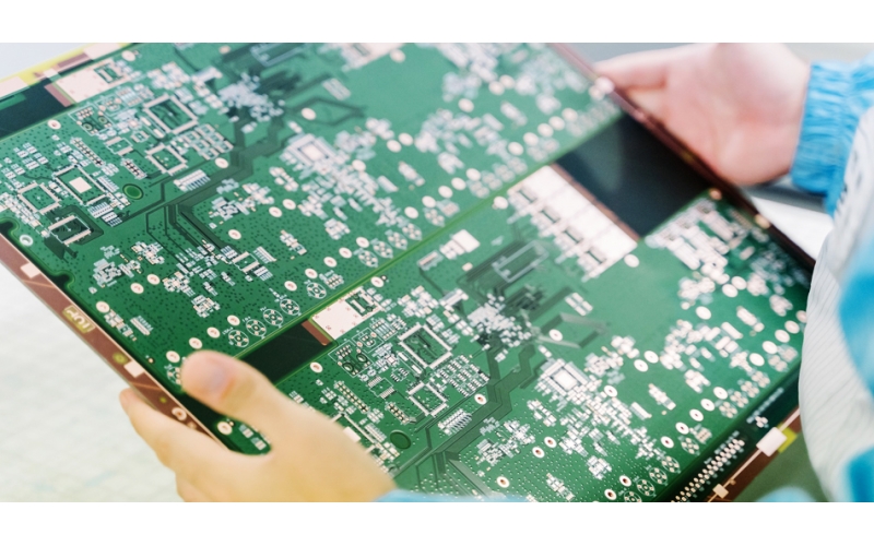 電子工程師如何擺放PCB元器件？10條技巧經(jīng)驗